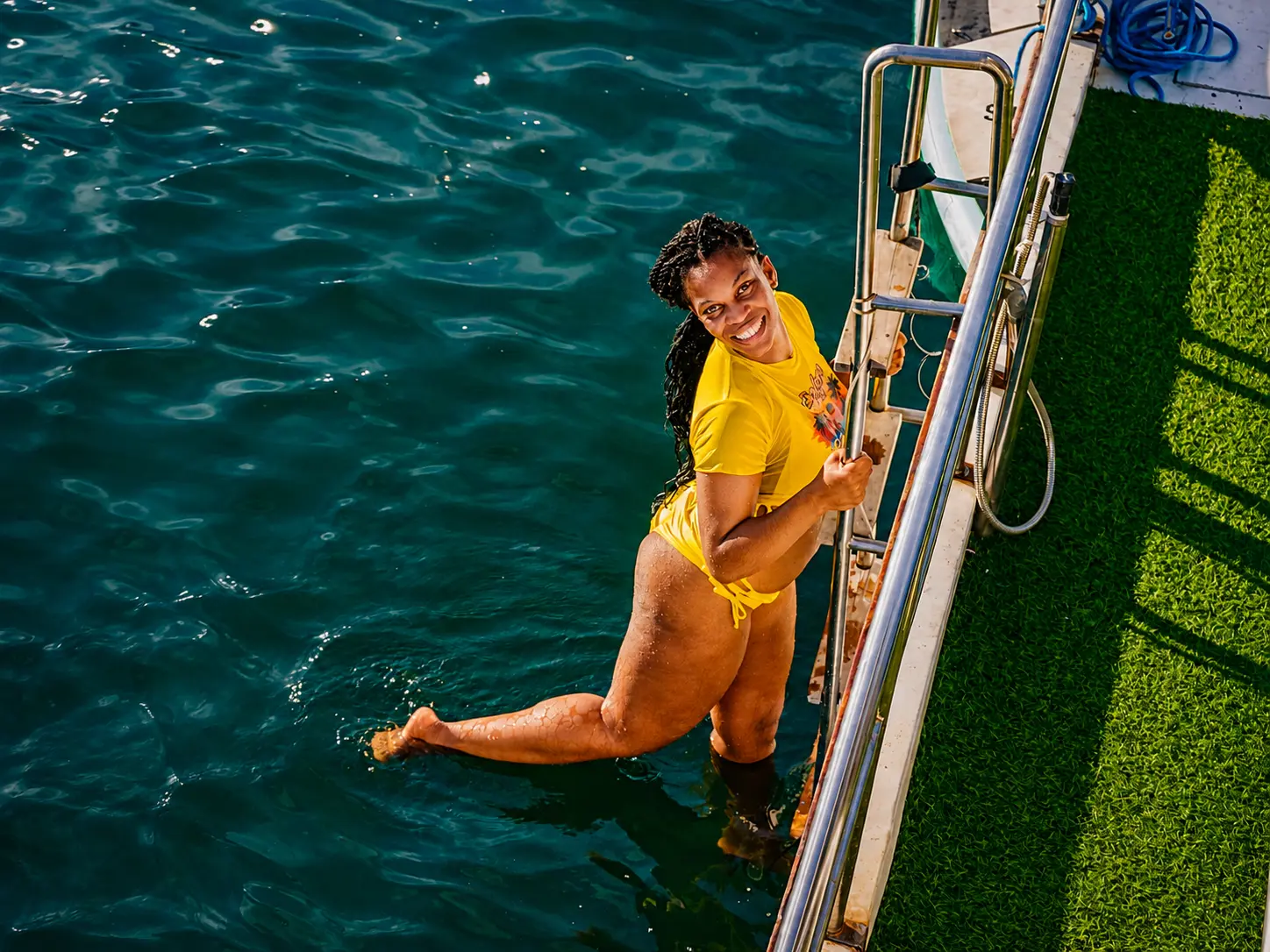 Two Weeks in Bali: A Group Travel Film, Off the ladder into open water